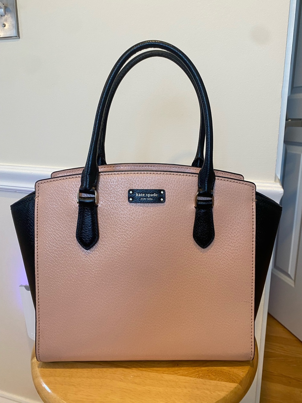 Kate Spade convertible crossbody handbag J183